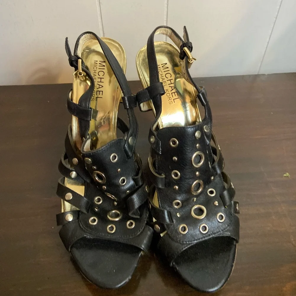 Michael Korrs leather black gold stilleto Heel 8 rubber lower opentoe sling back - Picture 2 of 7